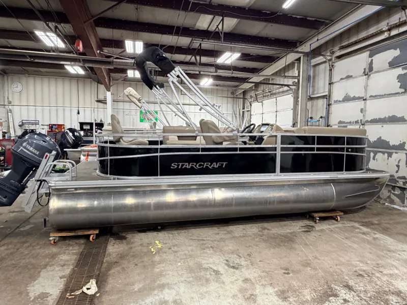Slide: The Image of Starcraft LX 20 Fish & Cruise Pontoon 2022 - 46