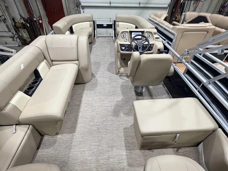 Slide: The Image of Starcraft LX 20 Fish & Cruise Pontoon 2022 - 6