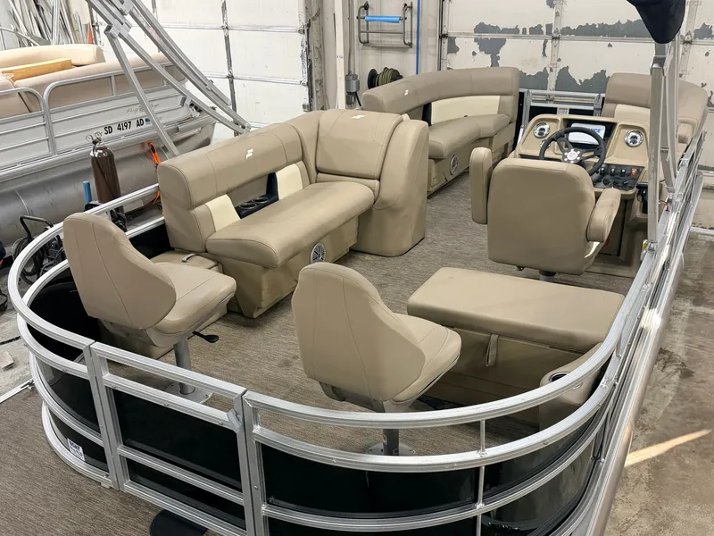 Slide: The Image of Starcraft LX 20 Fish & Cruise Pontoon 2022 - 7