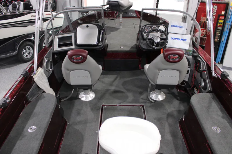 Slide: The Image of Ranger 620 VS 2015 - 9