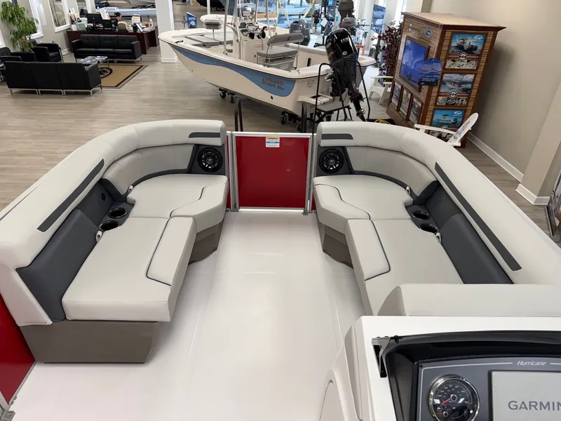 Slide: The Image of Hurricane FD2260RE3-OB 2026 - 12