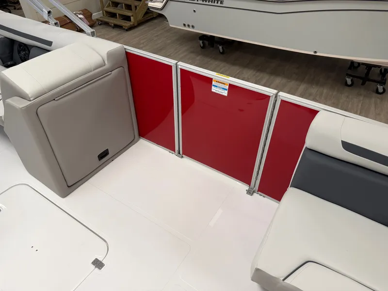 Slide: The Image of Hurricane FD2260RE3-OB 2026 - 13