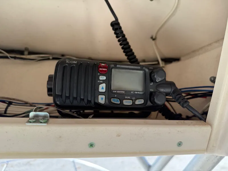 Slide: The Image of Grady-White Seafarer 226 2003 - 8