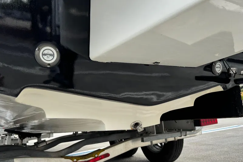 Slide: The Image of Close-up of a 2010 Paramount Sportfisherman 21' boat hull on a trailer. - 9