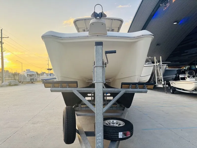 Slide: The Image of World Cat Center Console 270SF 2007 - 9