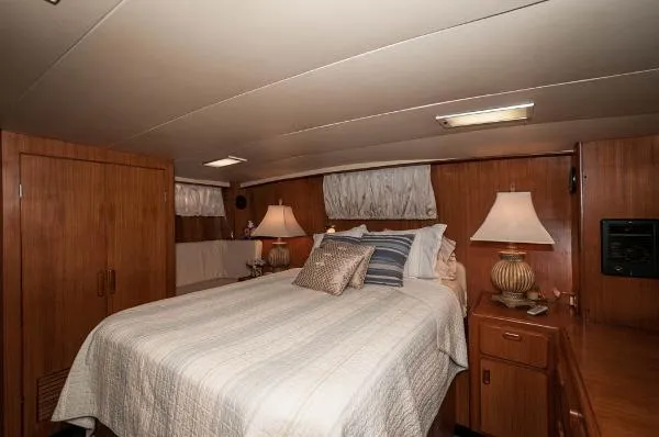 Slide: The Image of Jefferson Aft Cabin BR7119 1993 - 7