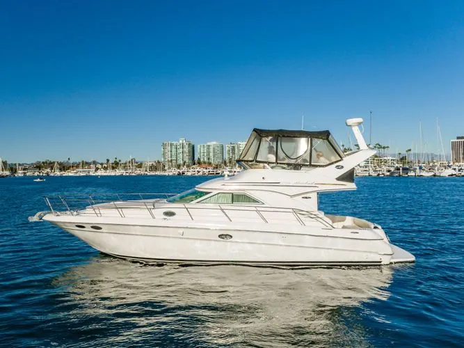 Slide: The Image of 2002 Sea Ray 400 Sedan Bridge - Image 11 - 11