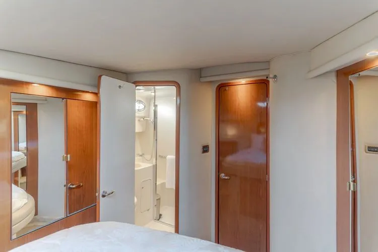 Slide: The Image of 2002 Sea Ray 400 Sedan Bridge - Image 18 - 18