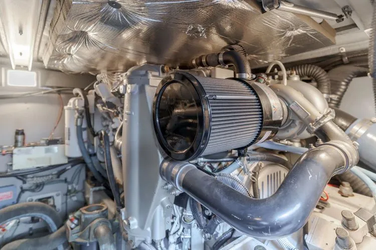 Slide: The Image of 2002 Sea Ray 400 Sedan Bridge - Image 21 - 21