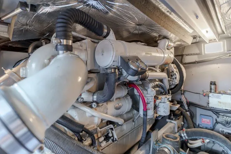 Slide: The Image of 2002 Sea Ray 400 Sedan Bridge - Image 22 - 22