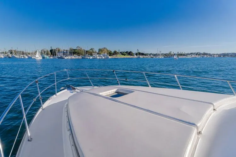 Slide: The Image of 2002 Sea Ray 400 Sedan Bridge - Image 36 - 36