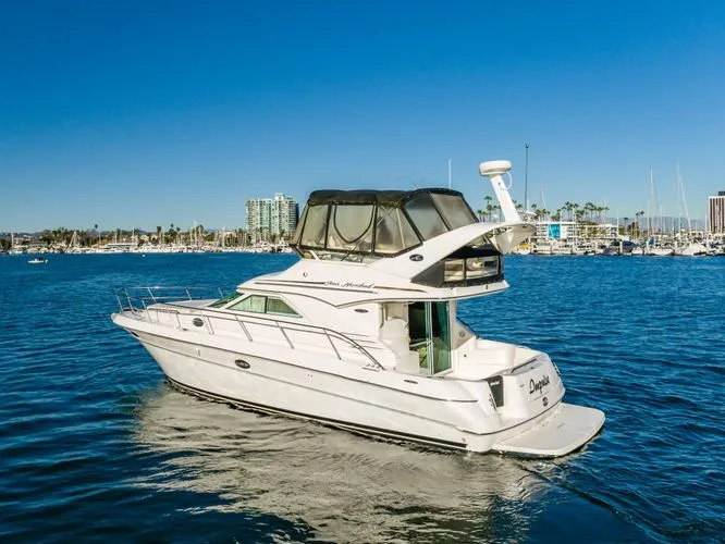 Slide: The Image of 2002 Sea Ray 400 Sedan Bridge - Image 5 - 5