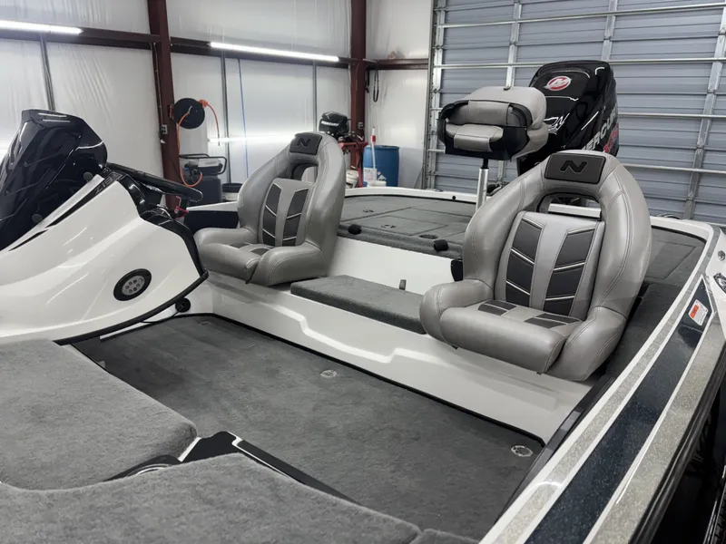 Slide: The Image of Nitro Z 19 PRO 2017 - 11