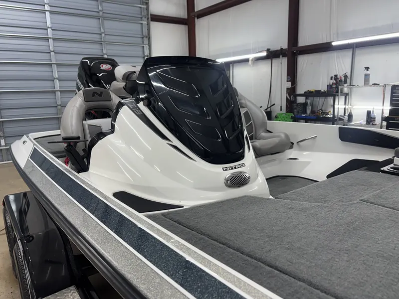 Slide: The Image of Nitro Z 19 PRO 2017 - 13