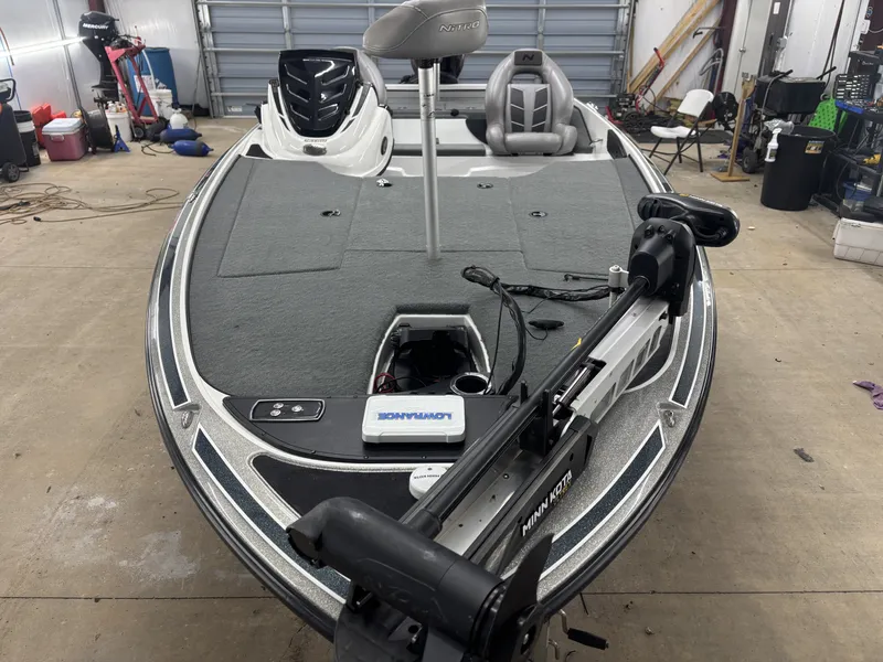 Slide: The Image of Nitro Z 19 PRO 2017 - 17