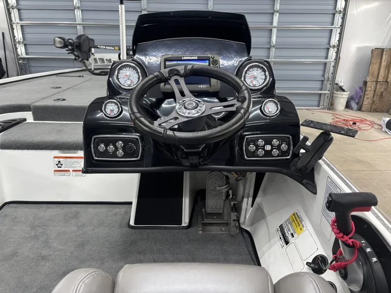 Slide: The Image of Nitro Z 19 PRO 2017 - 8