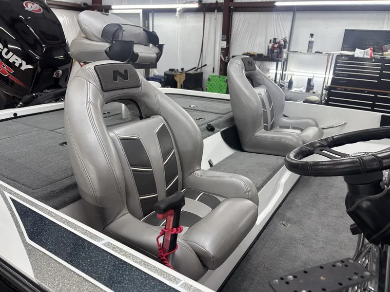 Slide: The Image of Nitro Z 19 PRO 2017 - 9