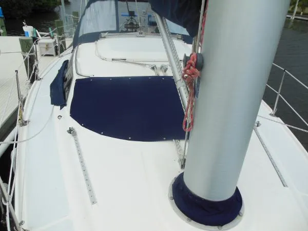 Slide: The Image of Hunter Vision 32 1990 - 2