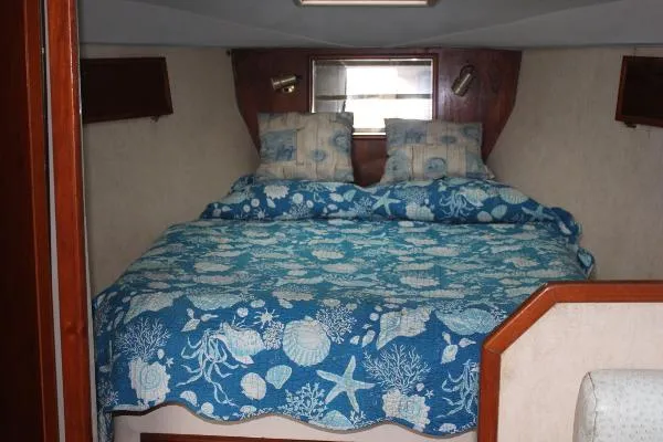 Slide: The Image of Ocean Yachts 35 Sport Fisherman 1990 - 6