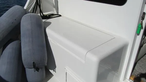 Slide: The Image of Luhrs 36 Convertible 2000 - 8