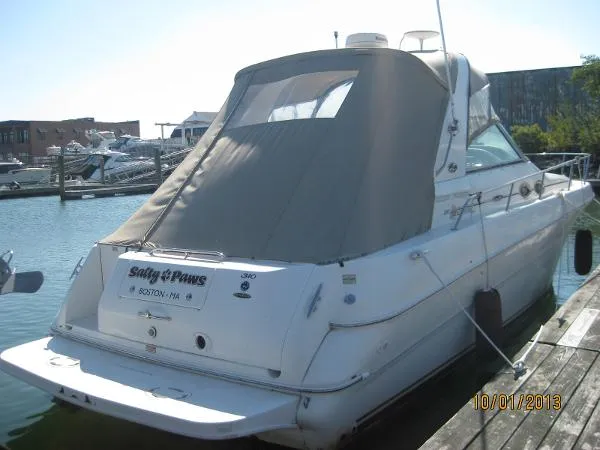 Slide: The Image of Sea Ray 310 Sundancer 2002 - 2