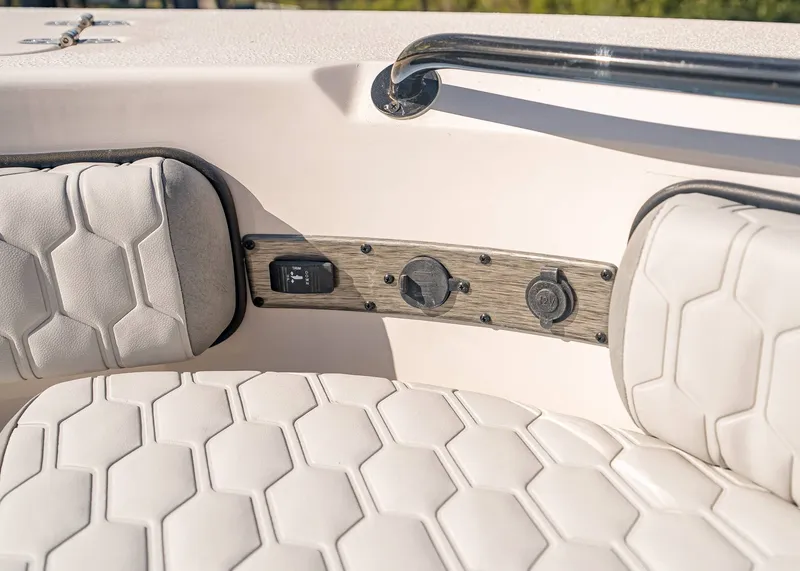 Slide: The Image of Carolina 24 Ultra Elite 2026 - 25