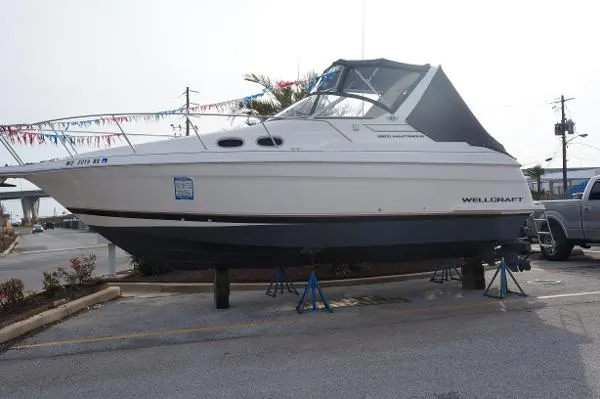 Slide: The Image of Wellcraft 2800 Martinique 1997 - 0
