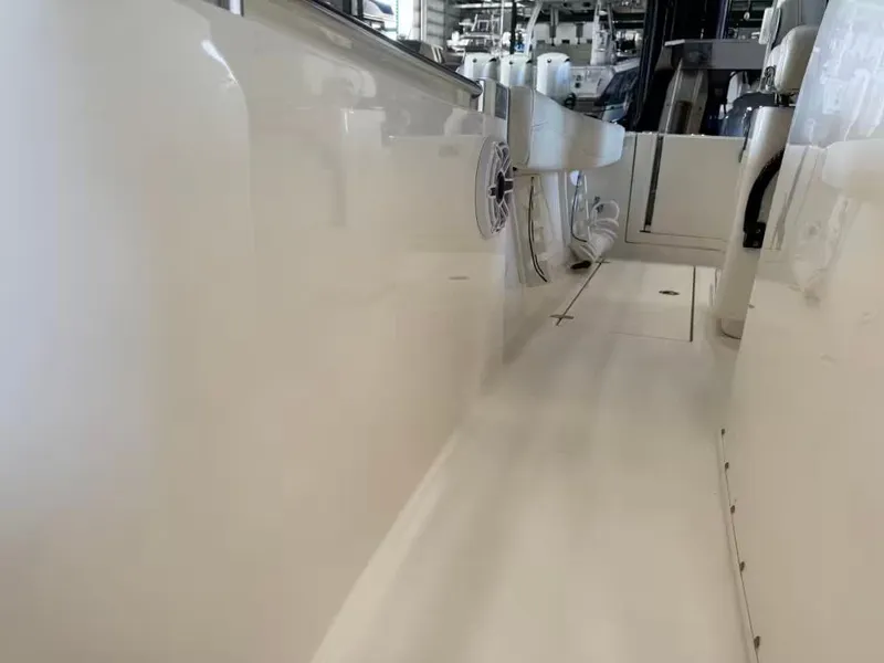 Slide: The Image of Cobia 262 Center Console 2021 - 20