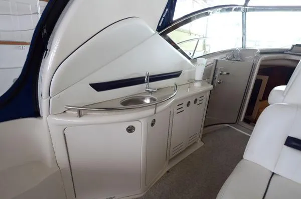 Slide: The Image of Sea Ray Sundancer Zeus Drives 2008 - 9