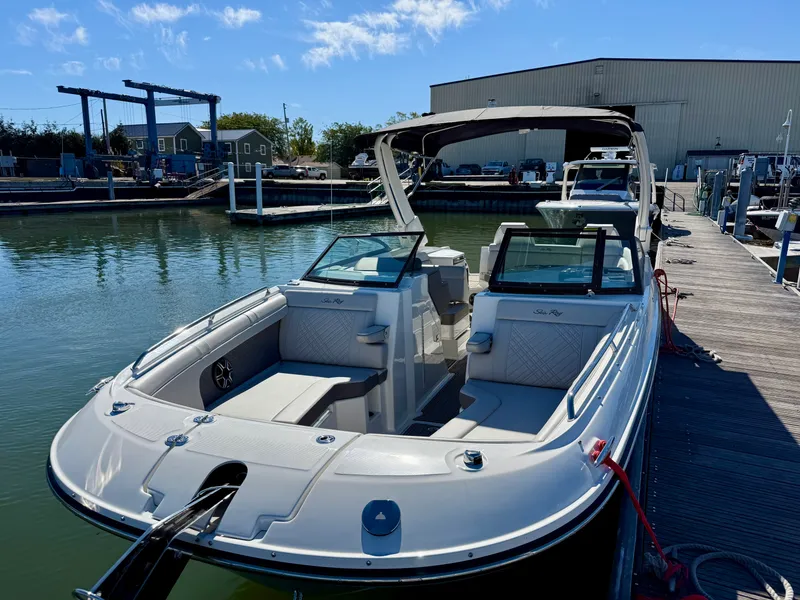 Slide: The Image of Sea Ray SDX 290 2026 - 17