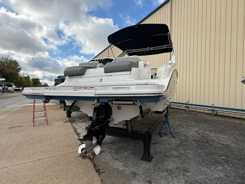Slide: The Image of Sea Ray SDX 290 2026 - 8