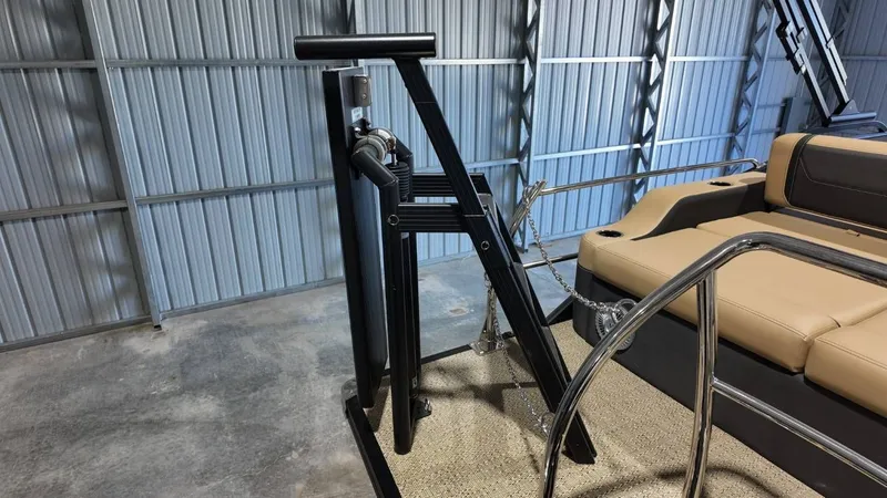 Slide: The Image of Barletta Cabrio 22UC 2026 - 15