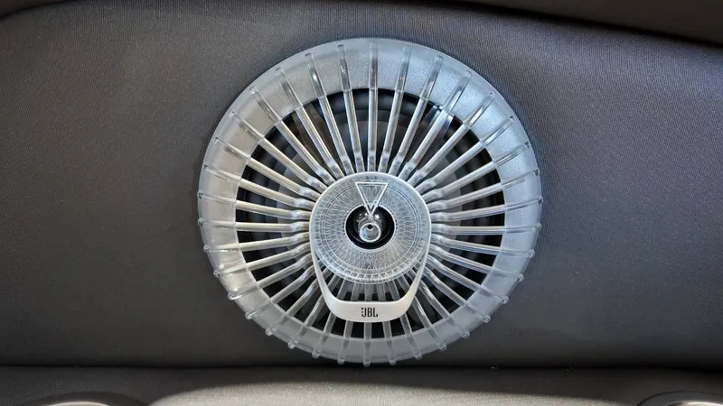 Slide: The Image of Barletta Cabrio 22UC 2026 - 31