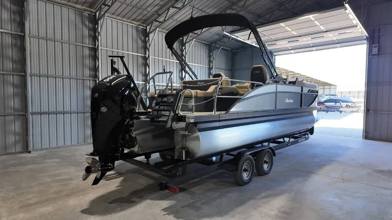 Slide: The Image of Barletta Cabrio 22UC 2026 - 5