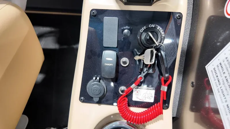 Slide: The Image of Barletta Cabrio 22UC 2026 - 51