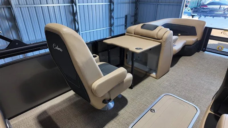 Slide: The Image of Barletta Cabrio 22UC 2026 - 54