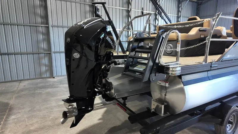 Slide: The Image of Barletta Cabrio 22UC 2026 - 6