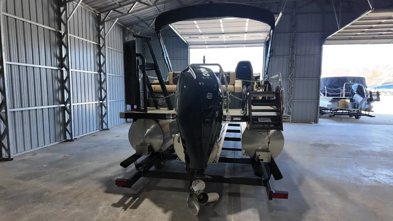 Slide: The Image of Barletta Cabrio 22UC 2026 - 9