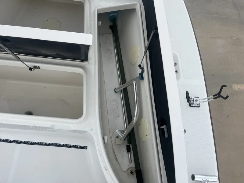 Slide: The Image of Ranger 2300 Bay 2005 - 16