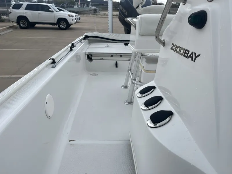 Slide: The Image of Ranger 2300 Bay 2005 - 24