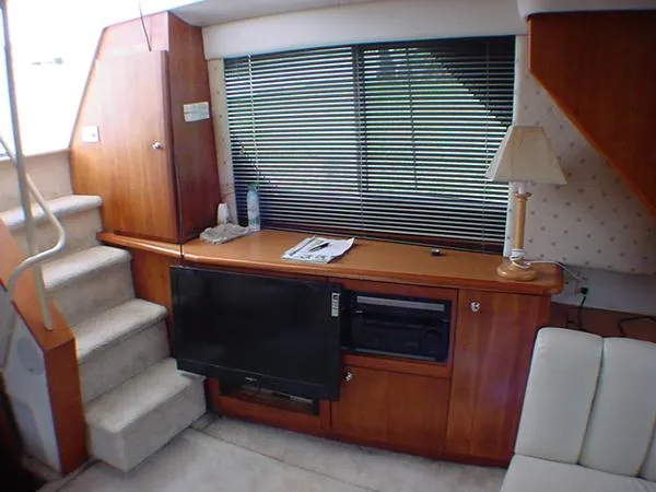Slide: The Image of Silverton 392 Motor Yacht 2000 - 11