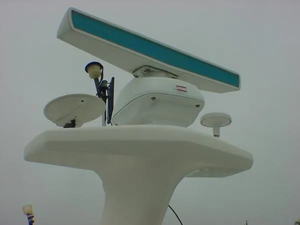 Slide: The Image of Silverton 392 Motor Yacht 2000 - 8