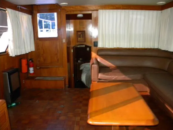 Slide: The Image of Ocean Alexander Cockpit Motoryacht 1988 - 11