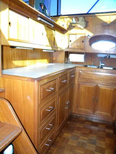 Slide: The Image of Ocean Alexander Cockpit Motoryacht 1988 - 5