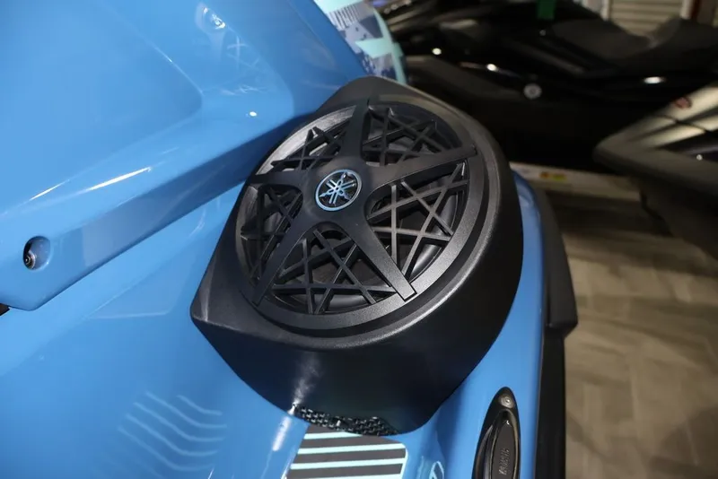 Slide: The Image of Yamaha VX Cruiser® with Audio 2026 - 12