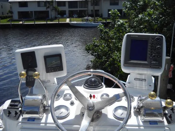 Slide: The Image of Luhrs 28 Open 2005 - 10