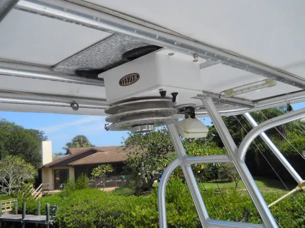 Slide: The Image of Luhrs 28 Open 2005 - 8