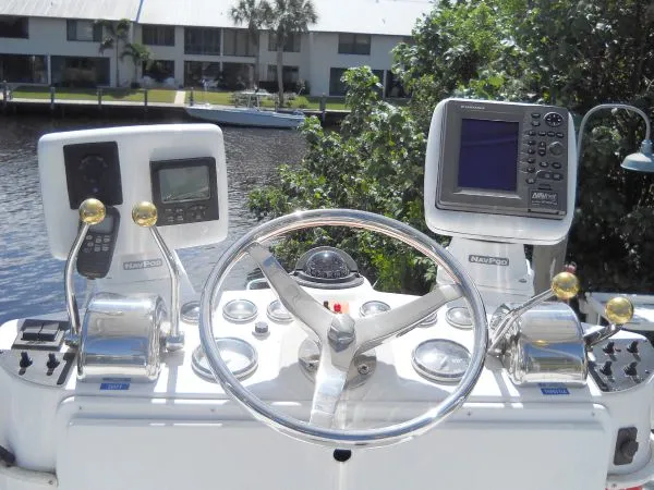 Slide: The Image of Luhrs 28 Open 2005 - 9