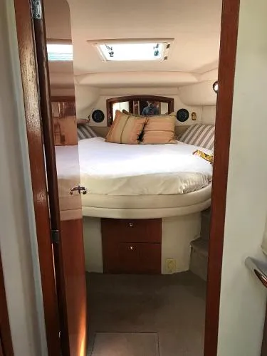 Slide: The Image of Sea Ray 450 Sundancer 1998 - 10