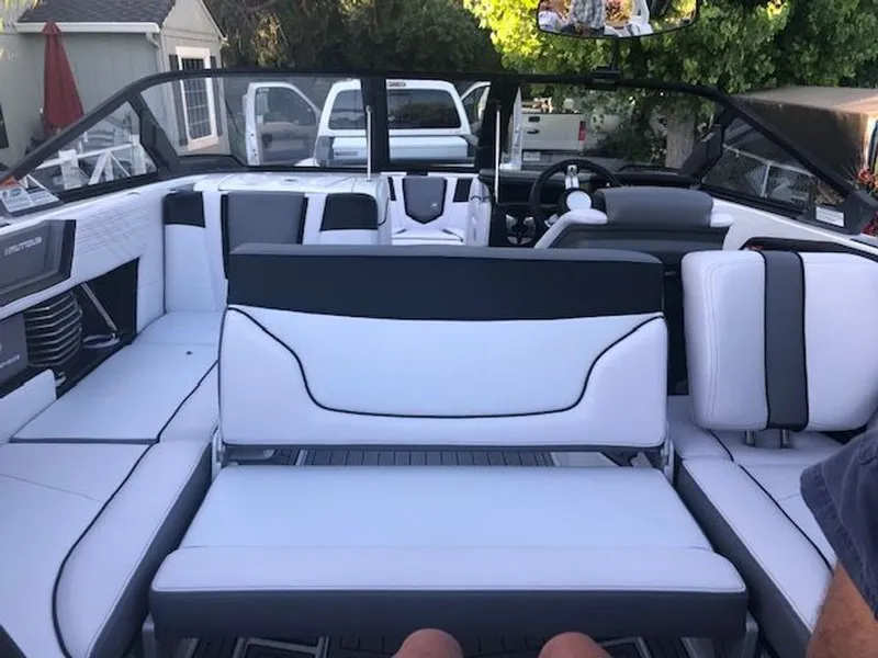 Slide: The Image of Nautique Super Air 2019 - 7